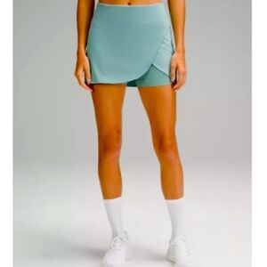 Lululemon wrap tennis skirt size 2 in Rip Tide